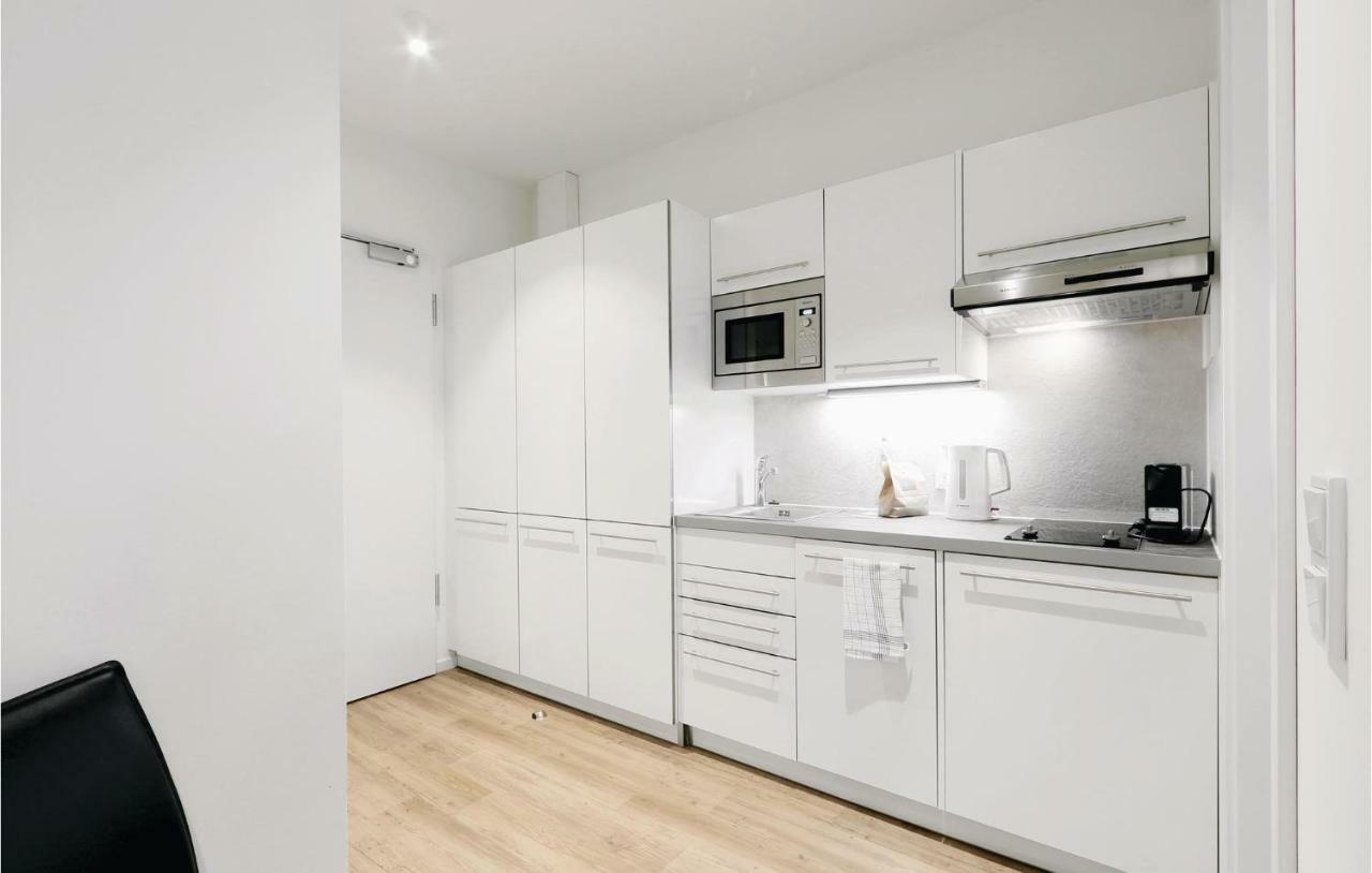 Cozy Apartment In Luebeck Travemuende With Kitchen מראה חיצוני תמונה